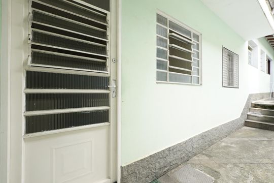 Entrada de casa para alugar com 1 quarto, 30m² em Vila Mariana, São Paulo