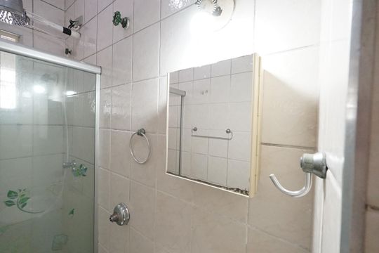 Banheiro de casa para alugar com 1 quarto, 30m² em Vila Mariana, São Paulo