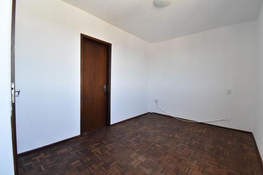 Suíte de apartamento à venda com 3 quartos, 110m² em Batel, Curitiba