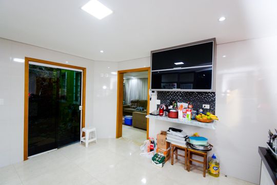 Cozinha de casa à venda com 3 quartos, 360m² em Cid Parque Alvorada, Guarulhos