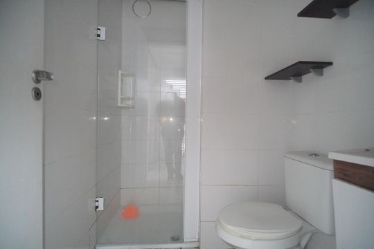 Banheiro de apartamento para alugar com 2 quartos, 39m² em Ipiranga, Sapucaia do Sul