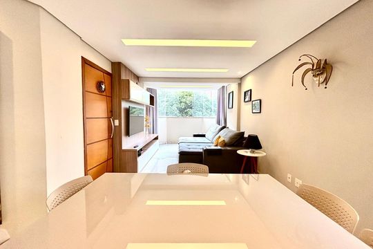 Apartamento à venda com 4 quartos, 130m² em Buritis, Belo Horizonte
