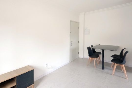 Sala de apartamento para alugar com 1 quarto, 48m² em Embaré, Santos