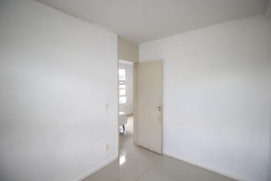 Quarto 2 de apartamento para alugar com 2 quartos, 43m² em Morro Santana, Porto Alegre