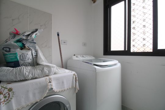 Área de Serviço de apartamento para alugar com 2 quartos, 72m² em Jardim Maria Rosa, Taboão da Serra