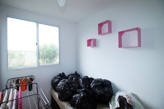Quarto 1 de apartamento para alugar com 2 quartos, 50m² em Pavuna, Rio de Janeiro