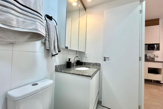 Banheiro de apartamento para alugar com 1 quarto, 34m² em Vila Clementino, São Paulo