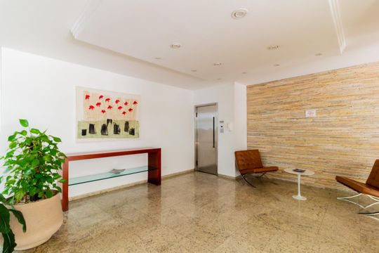 Hall de Entrada de apartamento à venda com 3 quartos, 270m² em Santa Cecilia, São Paulo