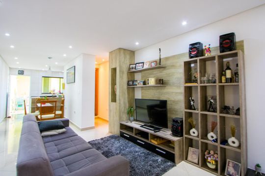 Casa à venda com 3 quartos, 300m² em Vila Luzita, Santo André