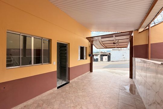 Garagem de casa para alugar com 2 quartos, 200m² em Jardim Guanabara, Jundiaí
