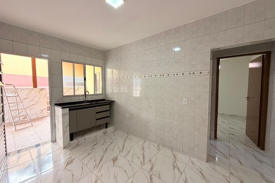 Cozinha de casa para alugar com 2 quartos, 200m² em Jardim Guanabara, Jundiaí