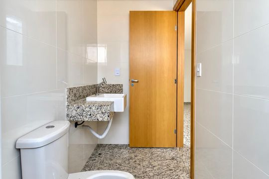 Banheiro de apartamento à venda com 1 quarto, 88m² em Centro, Belo Horizonte