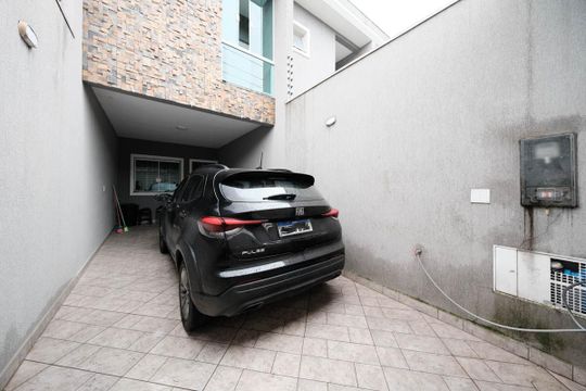 Garagem de casa à venda com 3 quartos, 170m² em Jardim Ponte Rasa, São Paulo