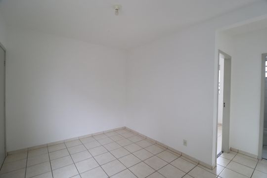Sala de apartamento para alugar com 2 quartos, 44m² em Shopping Park, Uberlândia
