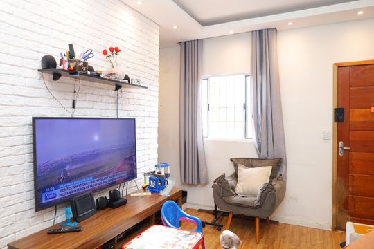 Sala de casa de condomínio à venda com 2 quartos, 72m² em Cidade Líder, São Paulo