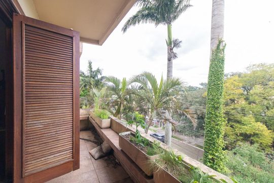 Varanda de casa à venda com 3 quartos, 245m² em Parque Urbano, Porto Alegre