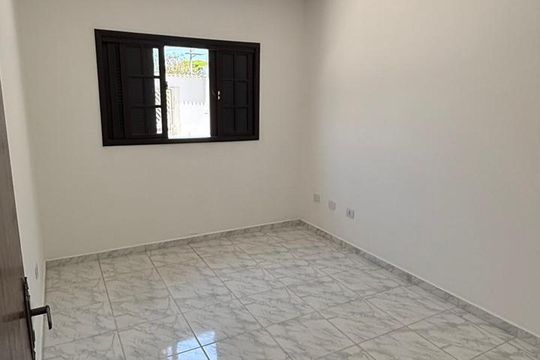 Quarto 2 de casa para alugar com 2 quartos, 68m² em Vila Nova Bonsucesso, Guarulhos