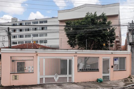 Fachada de casa de condomínio para alugar com 2 quartos, 60m² em Chácara Seis de Outubro, São Paulo