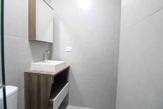 Banheiro comum de apartamento para alugar com 2 quartos, 36m² em Planalto Paulista, São Paulo