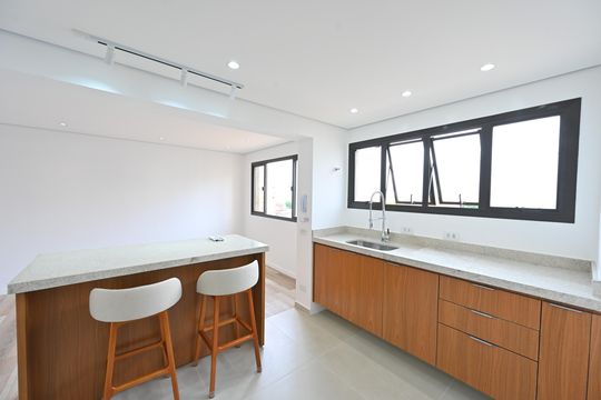 Cozinha de apartamento à venda com 2 quartos, 75m² em Chácara Inglesa, São Paulo