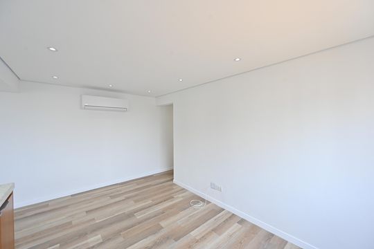 Sala de apartamento à venda com 2 quartos, 75m² em Chácara Inglesa, São Paulo