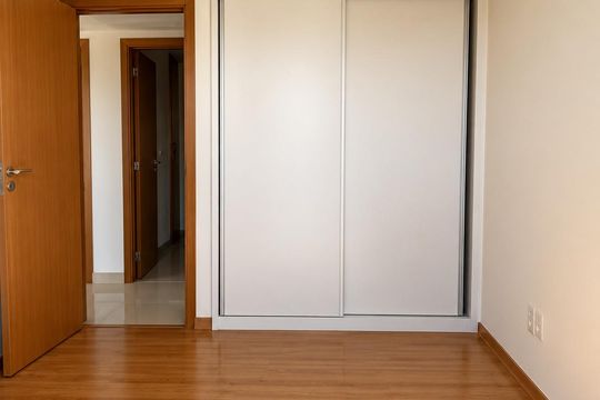 Quarto de apartamento à venda com 3 quartos, 90m² em Caiçaras, Belo Horizonte