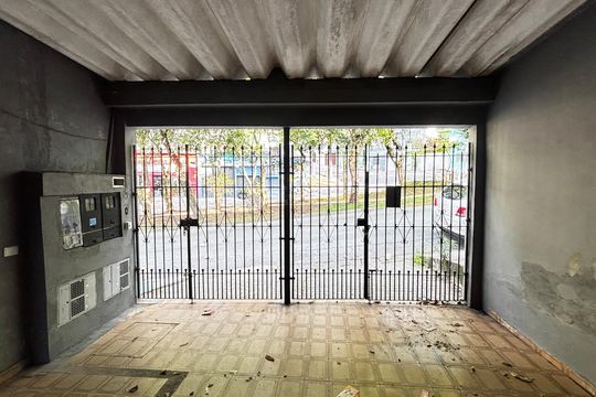 Garagem de casa para alugar com 2 quartos, 50m² em Jardim do Estádio, Santo André