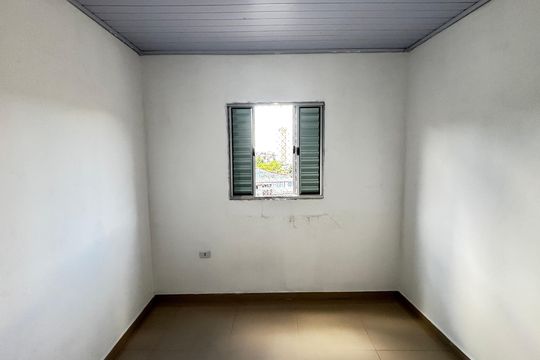 Quarto 2 de casa para alugar com 2 quartos, 50m² em Jardim do Estádio, Santo André