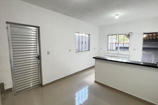 Casa para alugar com 2 quartos, 50m² em Jardim do Estádio, Santo André
