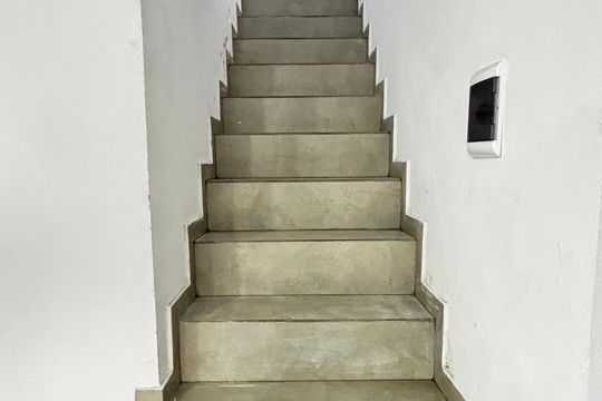 Escada de casa para alugar com 2 quartos, 50m² em Jardim do Estádio, Santo André