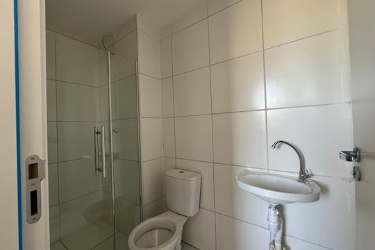 Banheiro da Suíte de apartamento para alugar com 2 quartos, 34m² em Vila Pirituba, São Paulo