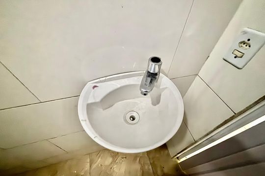 Banheiro de casa para alugar com 1 quarto, 55m² em Guaianases, São Paulo