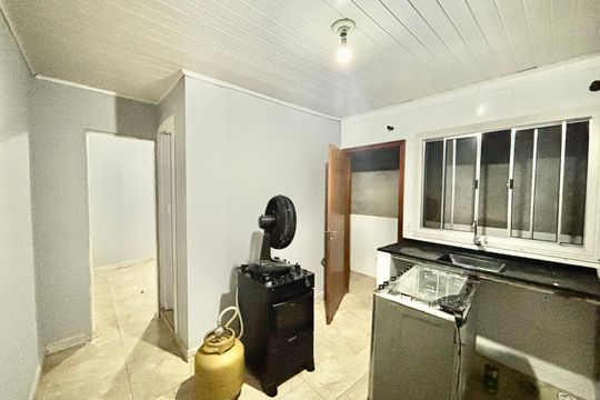 Cozinha de casa para alugar com 1 quarto, 55m² em Guaianases, São Paulo