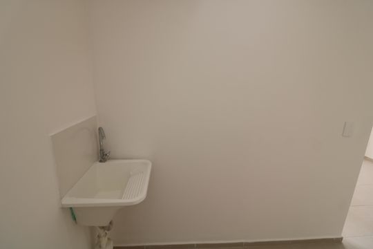 Área de Serviço de apartamento para alugar com 2 quartos, 36m² em Vila Antonieta, São Paulo