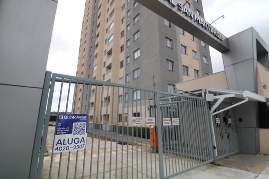 Fachada e portaria de apartamento para alugar com 2 quartos, 36m² em Vila Antonieta, São Paulo