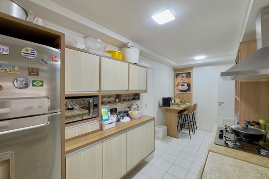 Cozinha de apartamento à venda com 3 quartos, 114m² em Vila Santo Antonio, Guarulhos
