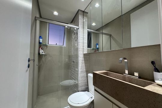 Banheiro de apartamento para alugar com 2 quartos, 46m² em Buritis, Belo Horizonte