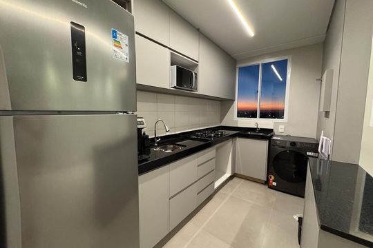 Cozinha de apartamento para alugar com 2 quartos, 46m² em Buritis, Belo Horizonte