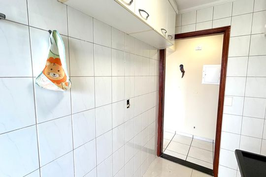 Cozinha de apartamento à venda com 2 quartos, 50m² em Jardim Vila Galvao, Guarulhos