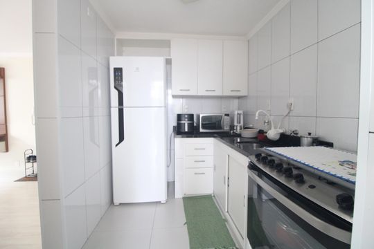 Cozinha de apartamento à venda com 2 quartos, 64m² em Terceira Divisão de Interlagos, São Paulo