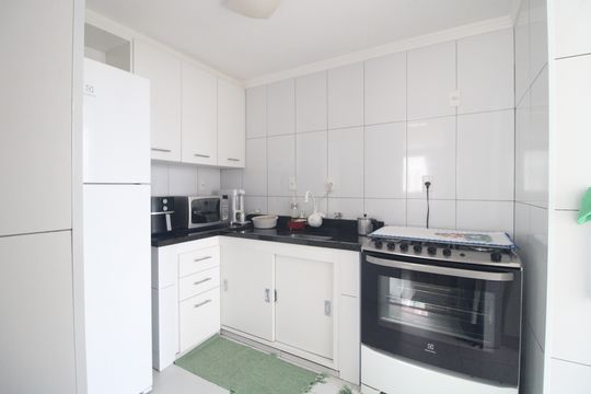 Cozinha de apartamento à venda com 2 quartos, 64m² em Terceira Divisão de Interlagos, São Paulo