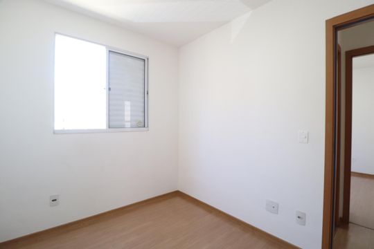 Quarto 1 de apartamento para alugar com 2 quartos, 50m² em Jardim Patricia, Uberlândia