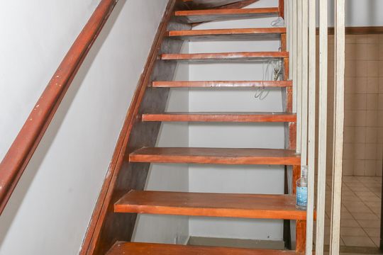 Escada de casa à venda com 2 quartos, 115m² em Parque Residencial da Lapa, São Paulo