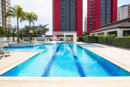 Piscina de apartamento para alugar com 3 quartos, 68m² em Vila Ivone, São Paulo