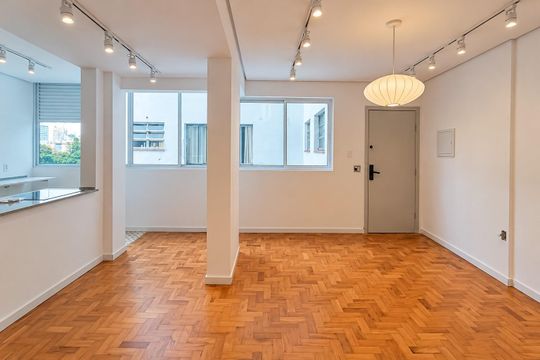 Sala de apartamento à venda com 2 quartos, 76m² em Bela Vista, São Paulo