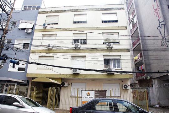 Fachada de apartamento para alugar com 1 quarto, 44m² em Centro Histórico, Porto Alegre