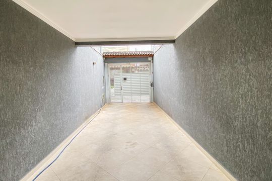 Garagem  de casa à venda com 3 quartos, 126m² em Penha de França, São Paulo