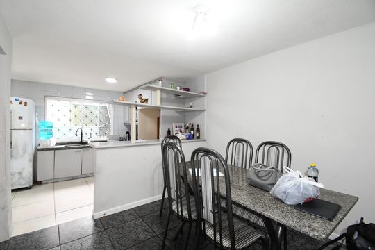 Sala de Jantar de casa à venda com 4 quartos, 240m² em Cajuru, Curitiba