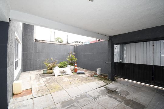 Garagem de casa à venda com 4 quartos, 240m² em Cajuru, Curitiba