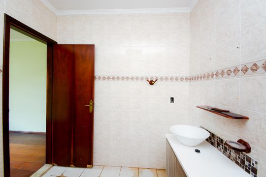 Banheiro da Suíte de casa para alugar com 3 quartos, 170m² em Jardim Santa Clara, Guarulhos